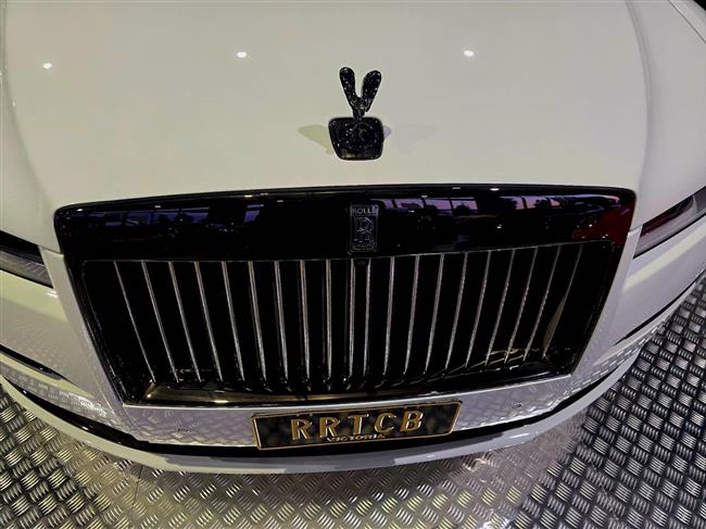 2022 ROLLS-ROYCE GHOST BLACK BADGE SEDAN - $659,888.00 - Photo 9