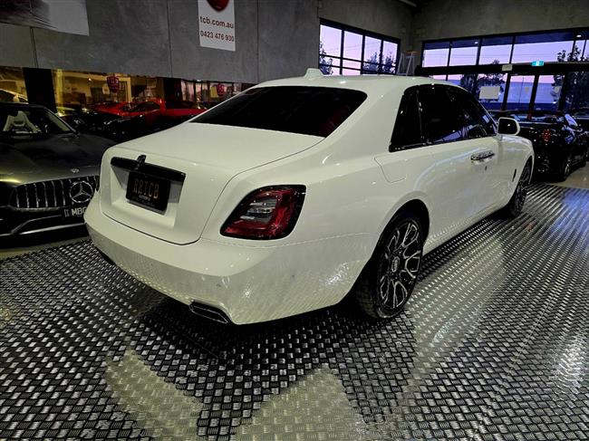 2022 ROLLS-ROYCE GHOST BLACK BADGE SEDAN - $659,888.00 - Photo 14