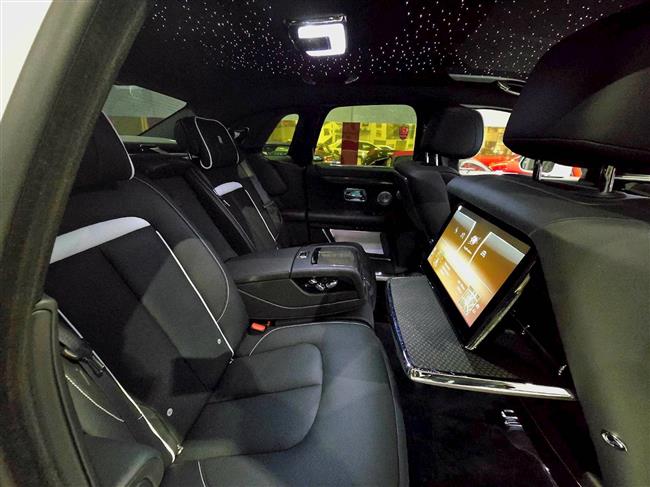 2022 ROLLS-ROYCE GHOST BLACK BADGE SEDAN - $659,888.00 - Photo 25