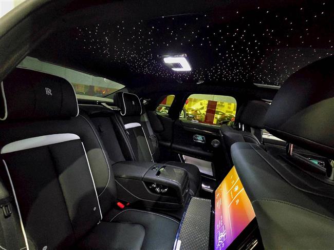 2022 ROLLS-ROYCE GHOST BLACK BADGE SEDAN - $659,888.00 - Photo 26