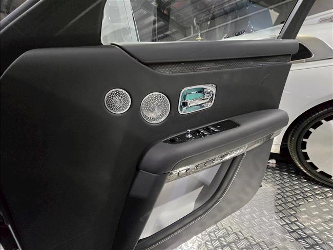 2022 ROLLS-ROYCE GHOST BLACK BADGE SEDAN - $659,888.00 - Photo 40