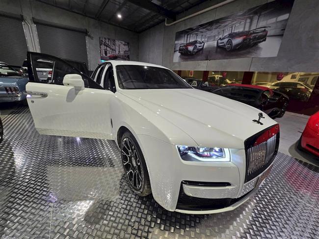 2022 ROLLS-ROYCE GHOST BLACK BADGE SEDAN - $659,888.00 - Photo 44
