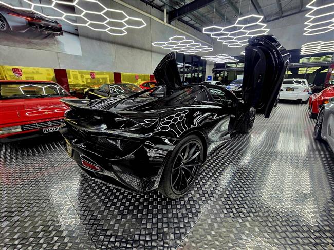 2024 MCLAREN 720S Convertible - $599,888.00 - Photo 17