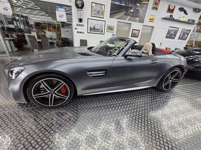 2018 MERCEDES-BENZ AMG GT C ROADSTER - $199,888.00 - Photo 11