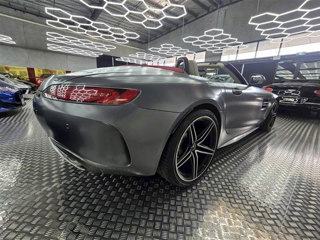2018 MERCEDES-BENZ AMG GT C ROADSTER - $199,888.00 - Photo 17
