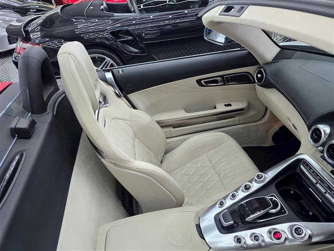 2018 MERCEDES-BENZ AMG GT C ROADSTER - $199,888.00 - Photo 22