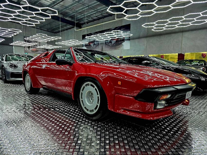 1985 LAMBORGHINI JALPA COUPE
