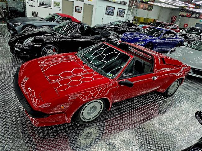 1985 LAMBORGHINI JALPA COUPE - $268,888.00 - Photo 7