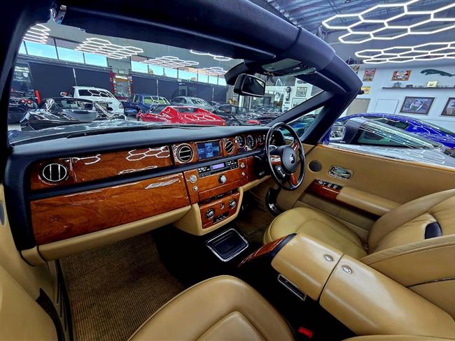 2008 ROLLS-ROYCE PHANTOM DROPHEAD CONVERTIBLE - $399,888.00 - Photo 17