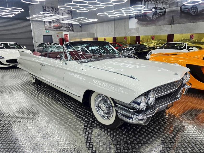 1961 CADILLAC SERIES 62 Convertible