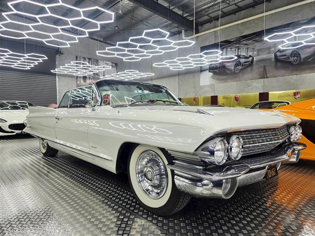 1961 CADILLAC SERIES 62 Convertible - $199,888.00 - Photo 4
