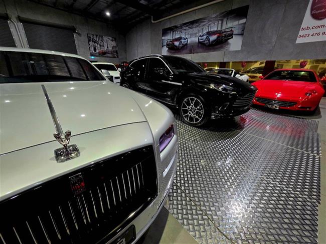 2022 ASTON MARTIN DBX WAGON - $278,888.00 - Photo 3