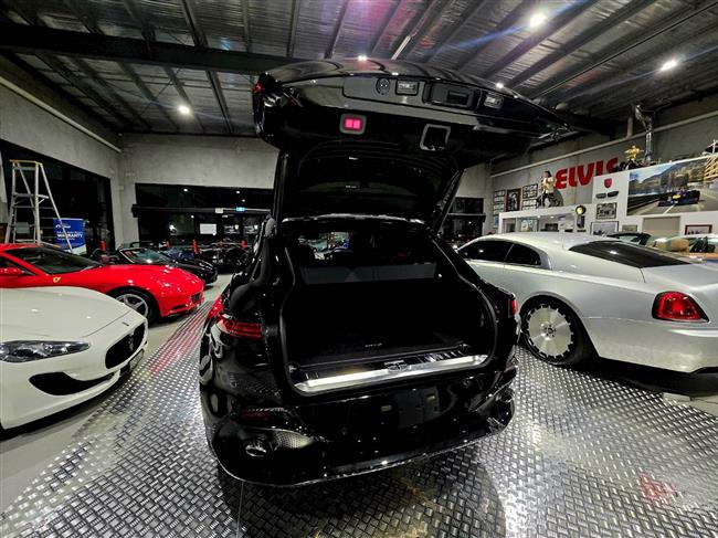 2022 ASTON MARTIN DBX WAGON - $278,888.00 - Photo 22