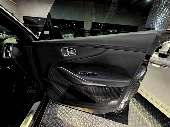 2022 ASTON MARTIN DBX WAGON - $278,888.00 - Photo 25