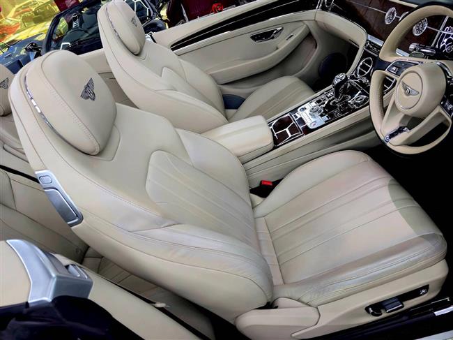2019 BENTLEY CONTINENTAL GT CONVERTIBLE - $329,888.00 - Photo 17