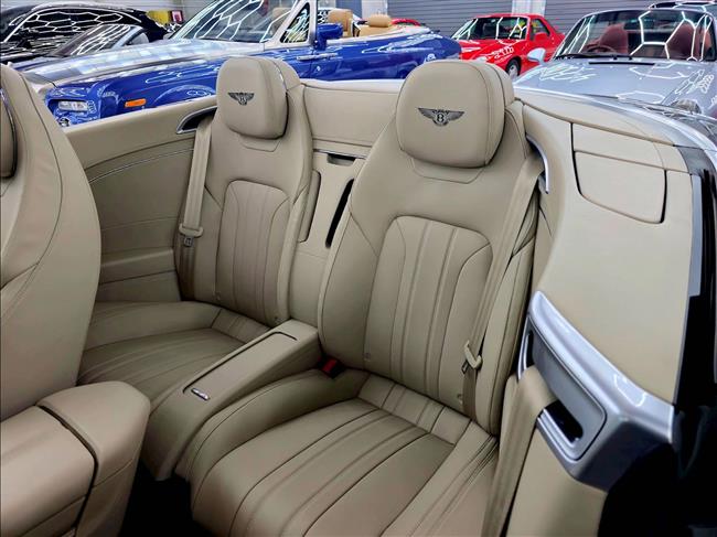 2019 BENTLEY CONTINENTAL GT CONVERTIBLE - $329,888.00 - Photo 29