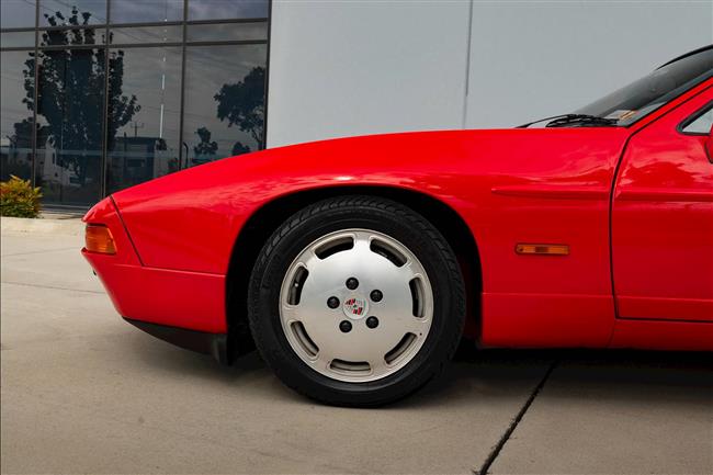 1988 PORSCHE 928 S4 COUPE - $99,888.00 - Photo 14