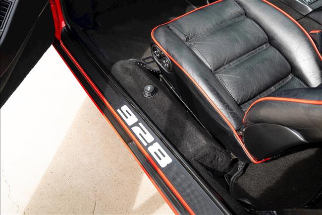 1988 PORSCHE 928 S4 COUPE - $99,888.00 - Photo 22