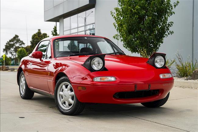 1990 MAZDA MX5 CONVERTIBLE - $49,888.00 - Photo 2
