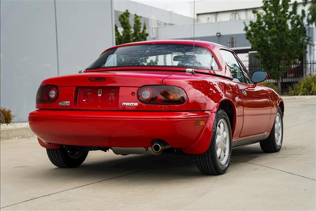 1990 MAZDA MX5 CONVERTIBLE - $49,888.00 - Photo 4