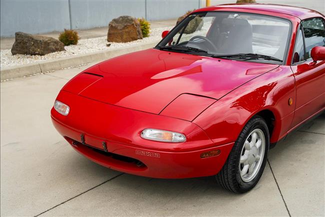 1990 MAZDA MX5 CONVERTIBLE - $49,888.00 - Photo 17