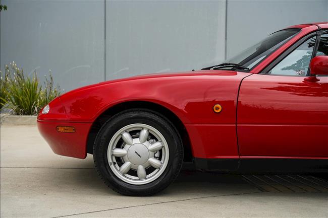 1990 MAZDA MX5 CONVERTIBLE - $49,888.00 - Photo 20