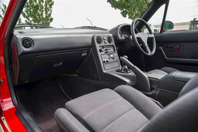 1990 MAZDA MX5 CONVERTIBLE - $49,888.00 - Photo 41