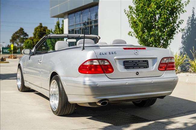 2000 MERCEDES-BENZ CLK-CLASS CLK320 ELEGANCE CABRIOLET - $24,888.00 - Photo 6