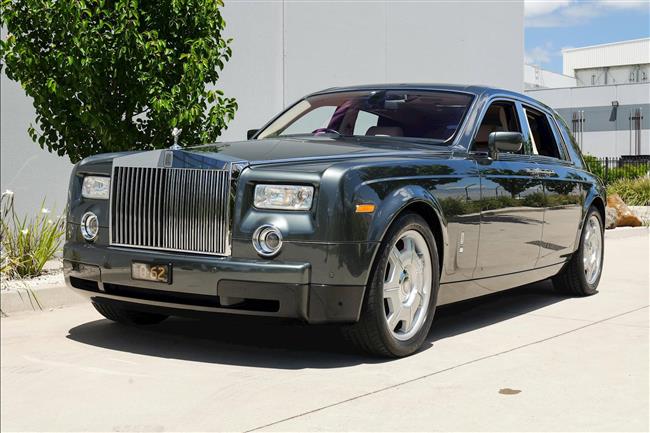 2005 ROLLS-ROYCE PHANTOM SEDAN - $269,888.00 - Photo 4