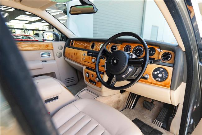2005 ROLLS-ROYCE PHANTOM SEDAN - $269,888.00 - Photo 25