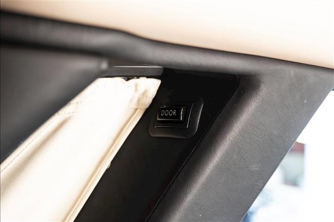 2005 ROLLS-ROYCE PHANTOM SEDAN - $269,888.00 - Photo 35