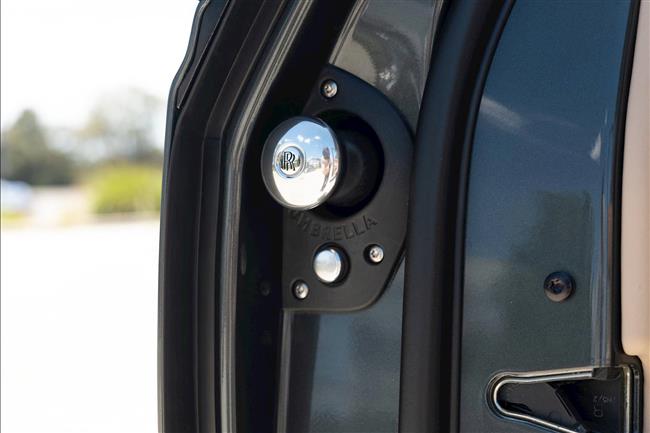 2005 ROLLS-ROYCE PHANTOM SEDAN - $269,888.00 - Photo 41