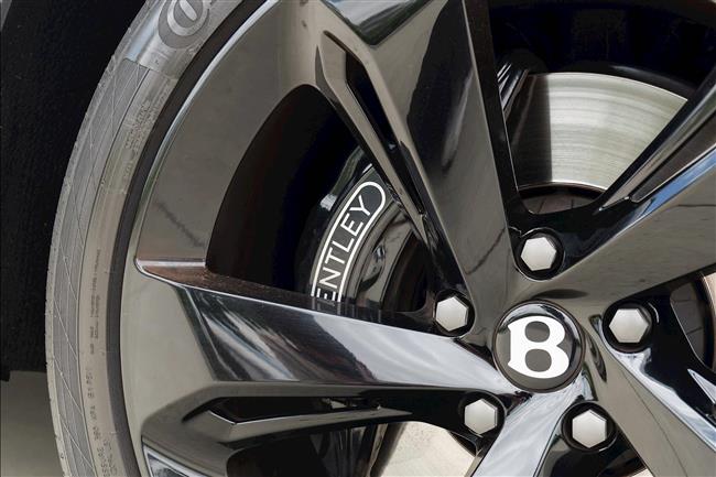 2017 BENTLEY BENTAYGA WAGON - $168,888.00 - Photo 13